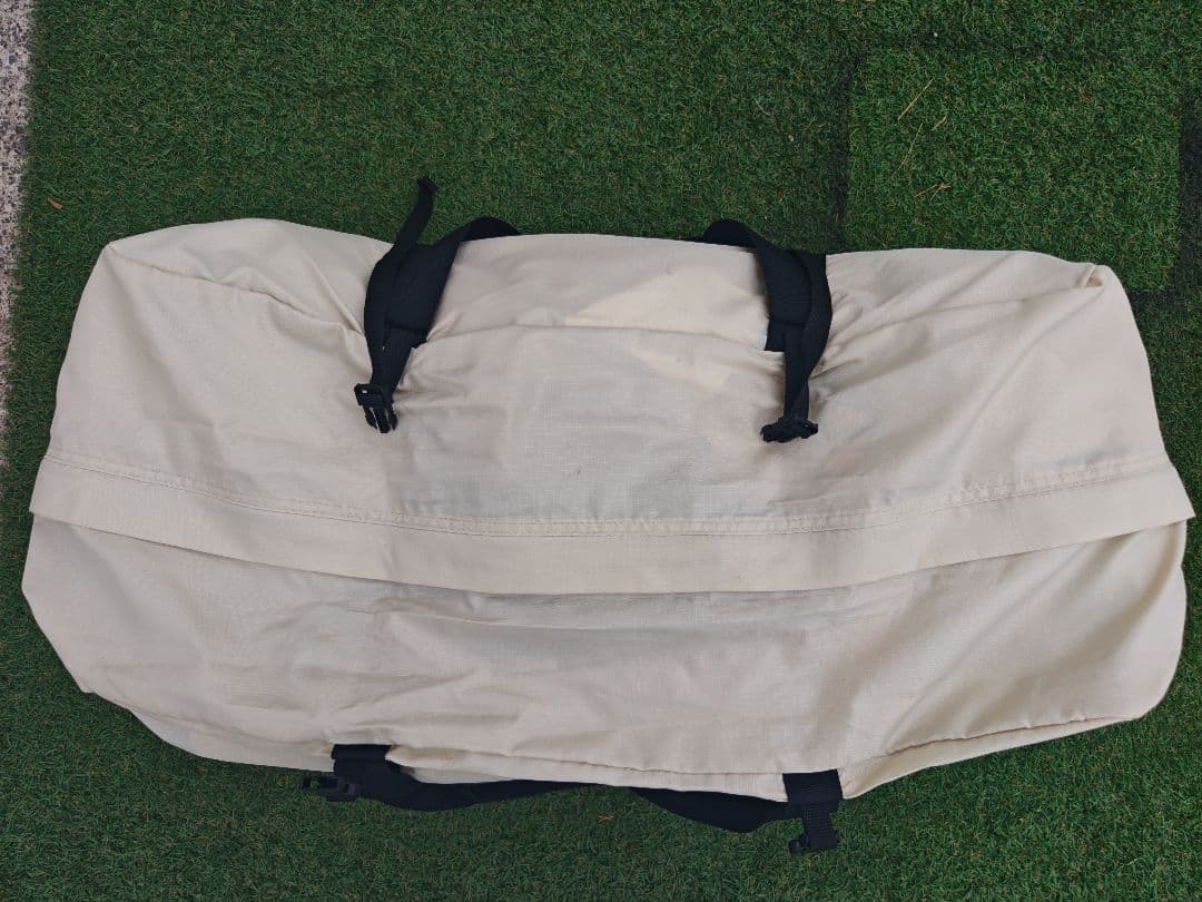 雪峰祭限定　ランドロックアイボリーブラックフレーム