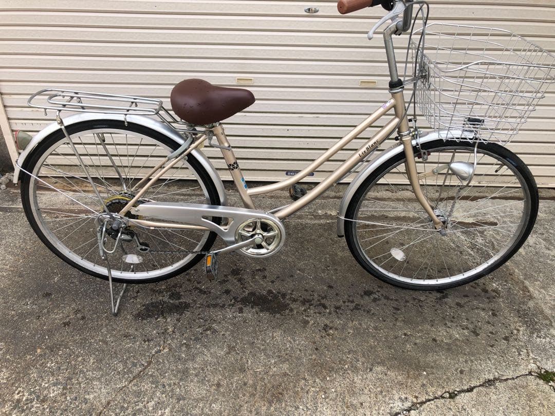 スイスー新品を9割引にしたものあり