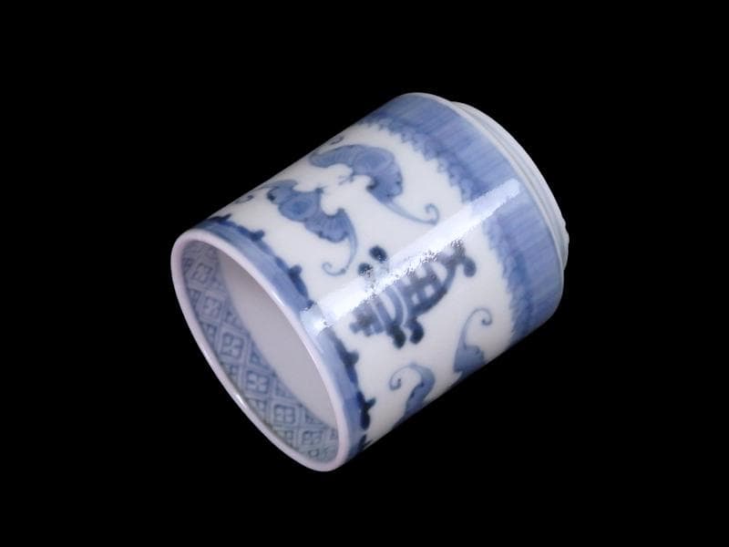 古伊万里　染付　蝙蝠に寿紋の図　猪口　のぞき　E979AS-DAv