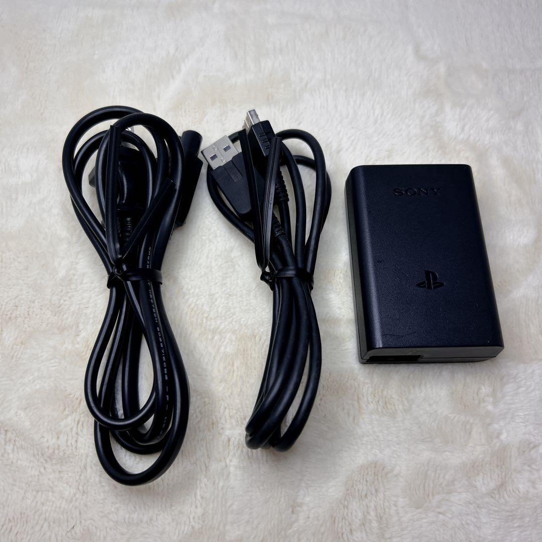 【極美品】希少色 PSVITA PCH-1100 クリスタル・ホワイト