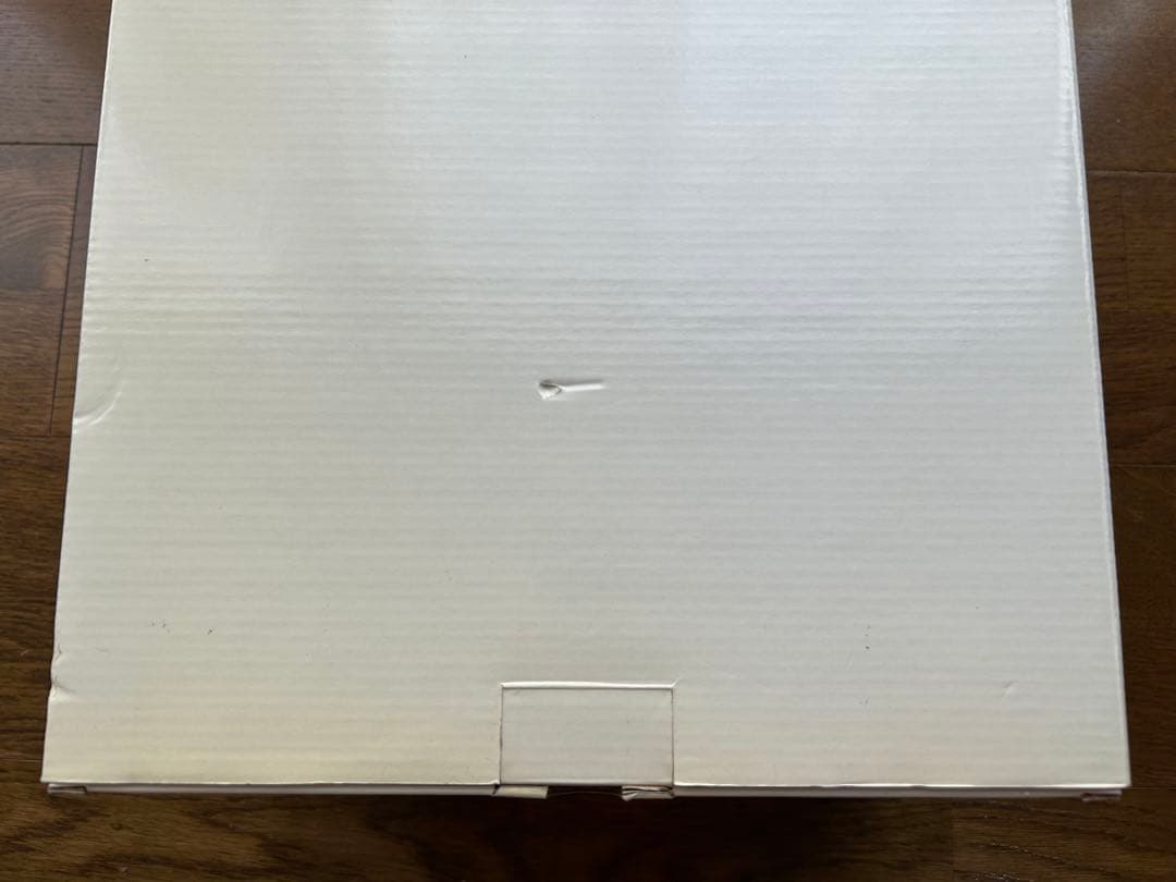 京商 Aston Martin V12 Vanquish 1/12　未使用品