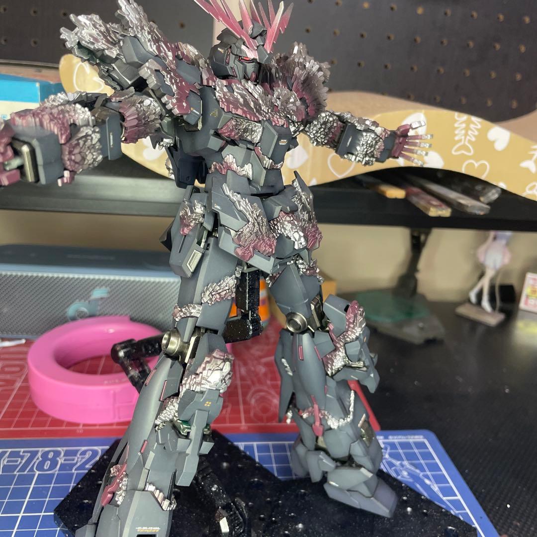 MGユニコーンガンダムバンシィ光の結晶体　塗装完成品