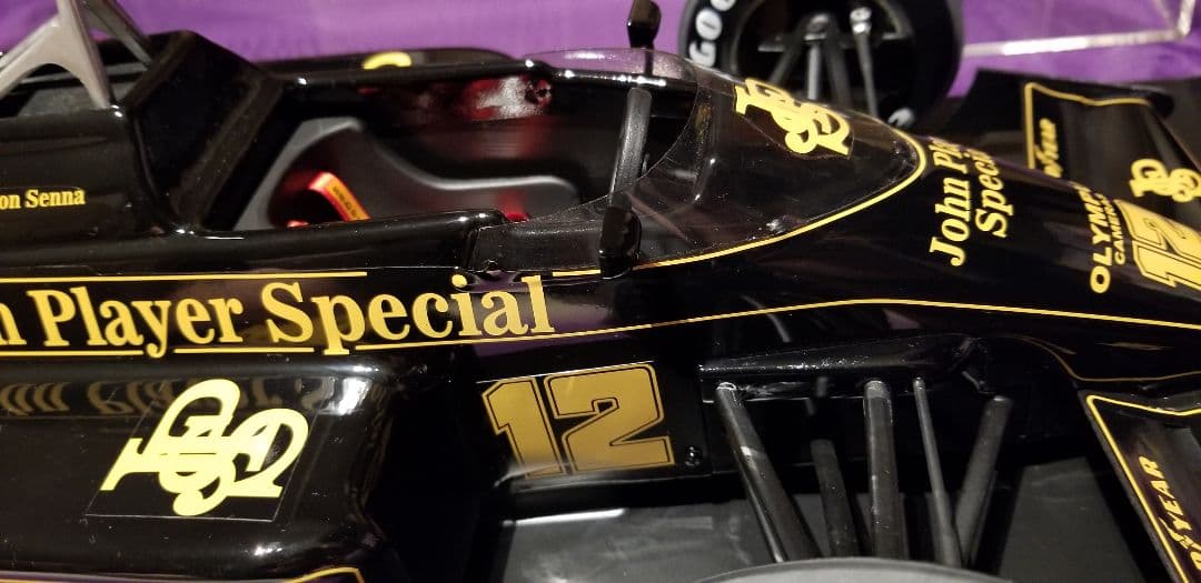 【希望価格応相談】アイルトンセナ 1/8 ミニチャンプス ロータス97T