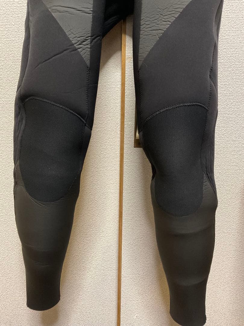 O'NEILL　オニール　裏起毛　Mサイズ　5/3mmセミドライ　レディース