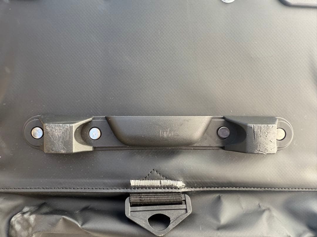 Coleman 大容量 ブラック迷彩(カモフラージュ柄)キャリーカート