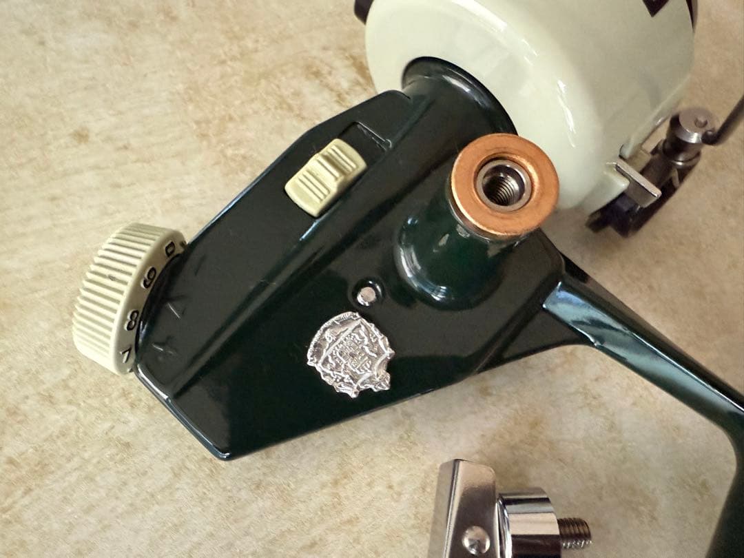 ABU Cardinal 44 スピニングリール 収納袋付き