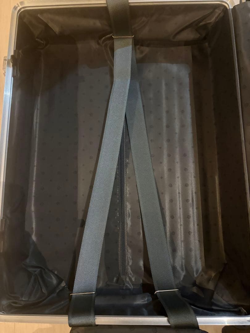 rimowa スーツケース　機内持ち込み可能