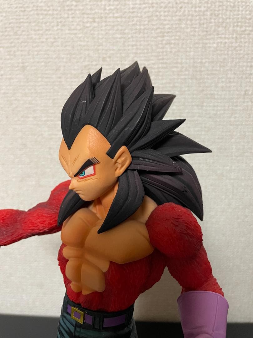 グレイテストサイヤン ゴジータ、悟空、ベジータ3体セット➕GTロゴフィギュア