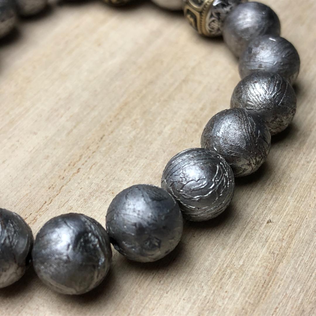 隕石 鉄隕石　アルタイ隕石　ムオニオナルスタ隕石 ブレスレット　重さ77ｇ