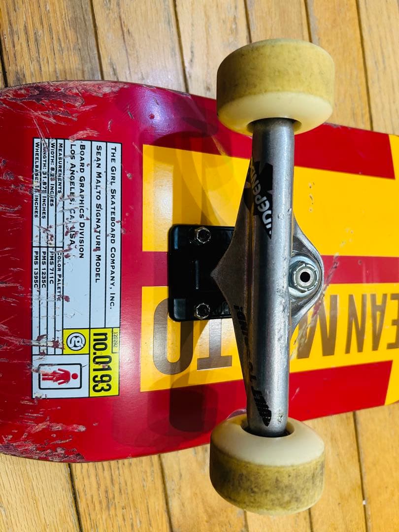 Girl ガール　スケートボード コンプリート　インディペンデントスケボー完成品