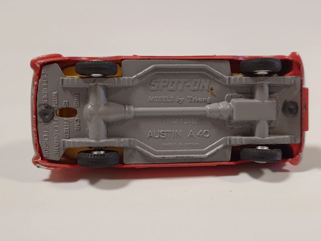 ミニカー SPOT - ON NO.154 Austin A40