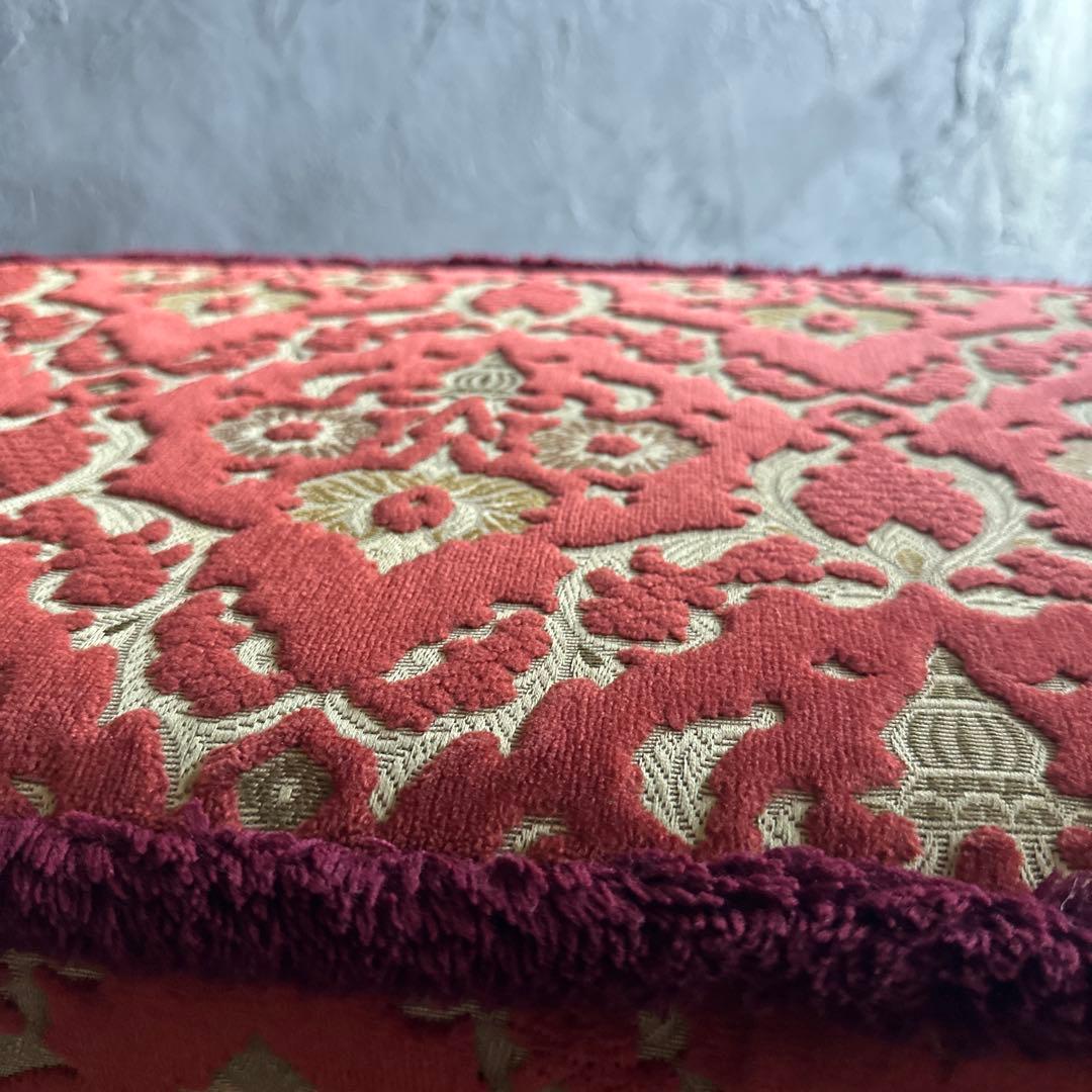 最終価格お値下げ❣️ヴィンテージスツール　金華織のような座面！とても素敵！