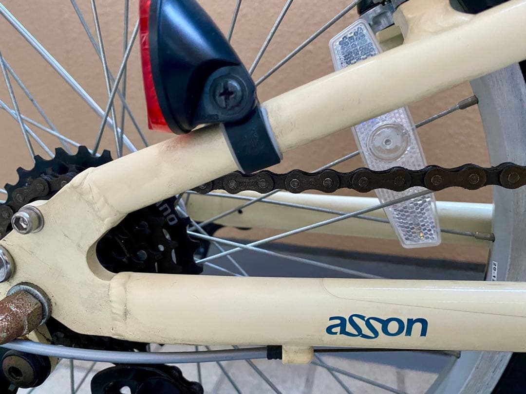 直接引き渡しコーダーブルーム　asson J20ホワイト。名古屋市栄