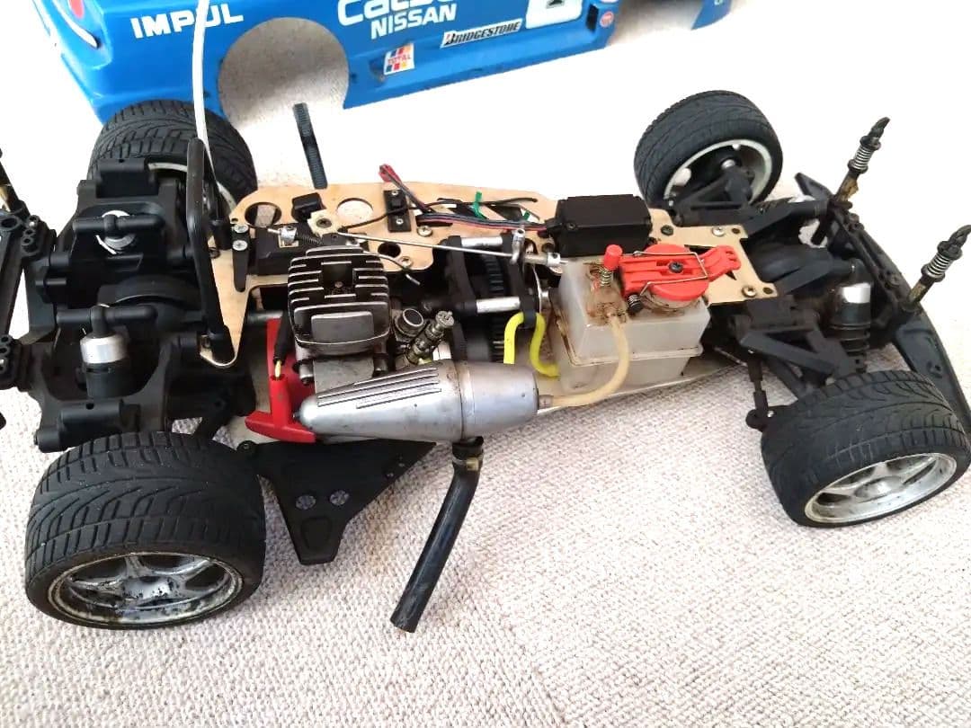 京商 Calsonic Skyline 4WD GTR エンジンラジコンカー