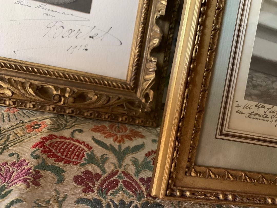 フランスアンティーク　1911年ジュリア・バルテ写真サイン入り豪華額装2点セット