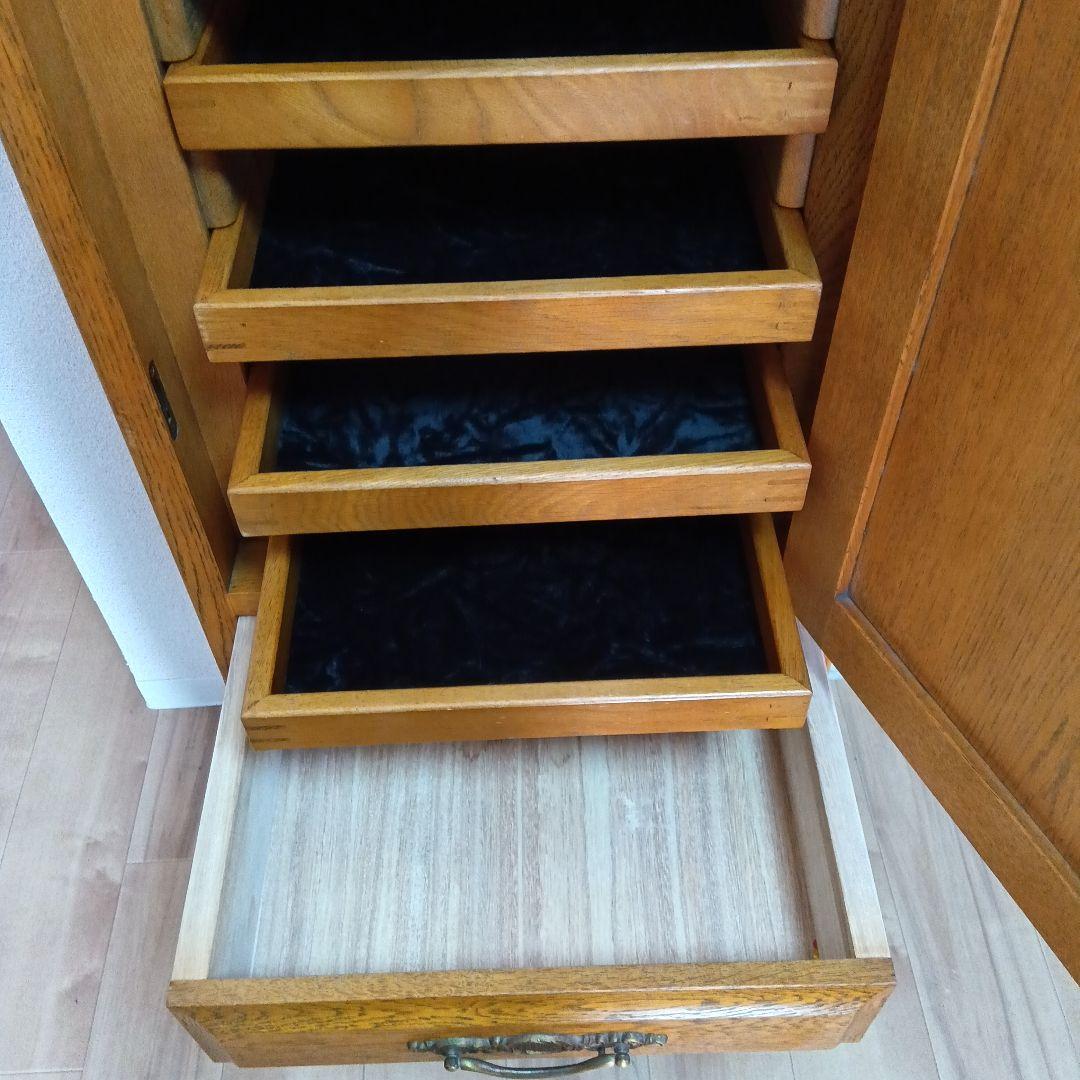 北欧 英国スタイル 彫刻入り キャビネット 収納棚 電話台 花台【送料込み】