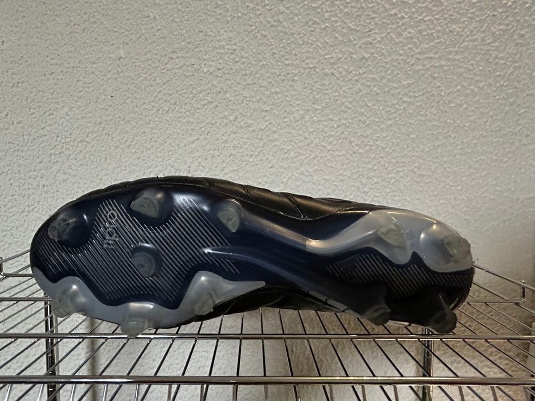 サッカー　スパイク　28センチ