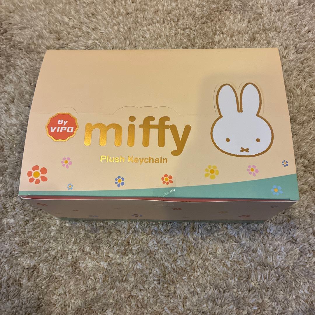 VIPO ミッフィー キーホルダー Macaron 6個セット、箱入り未開封