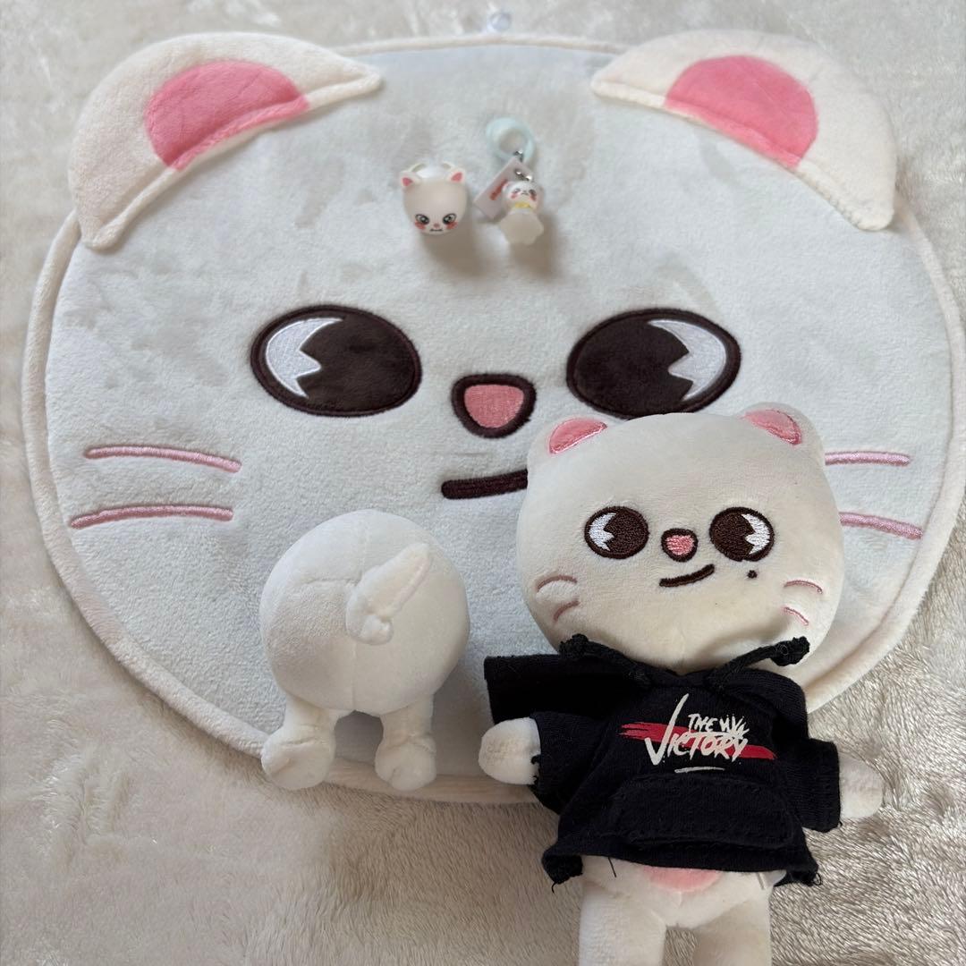 straykids ヒョンジン グッズ　まとめ売り　うちわ　トレカ　アクスタ