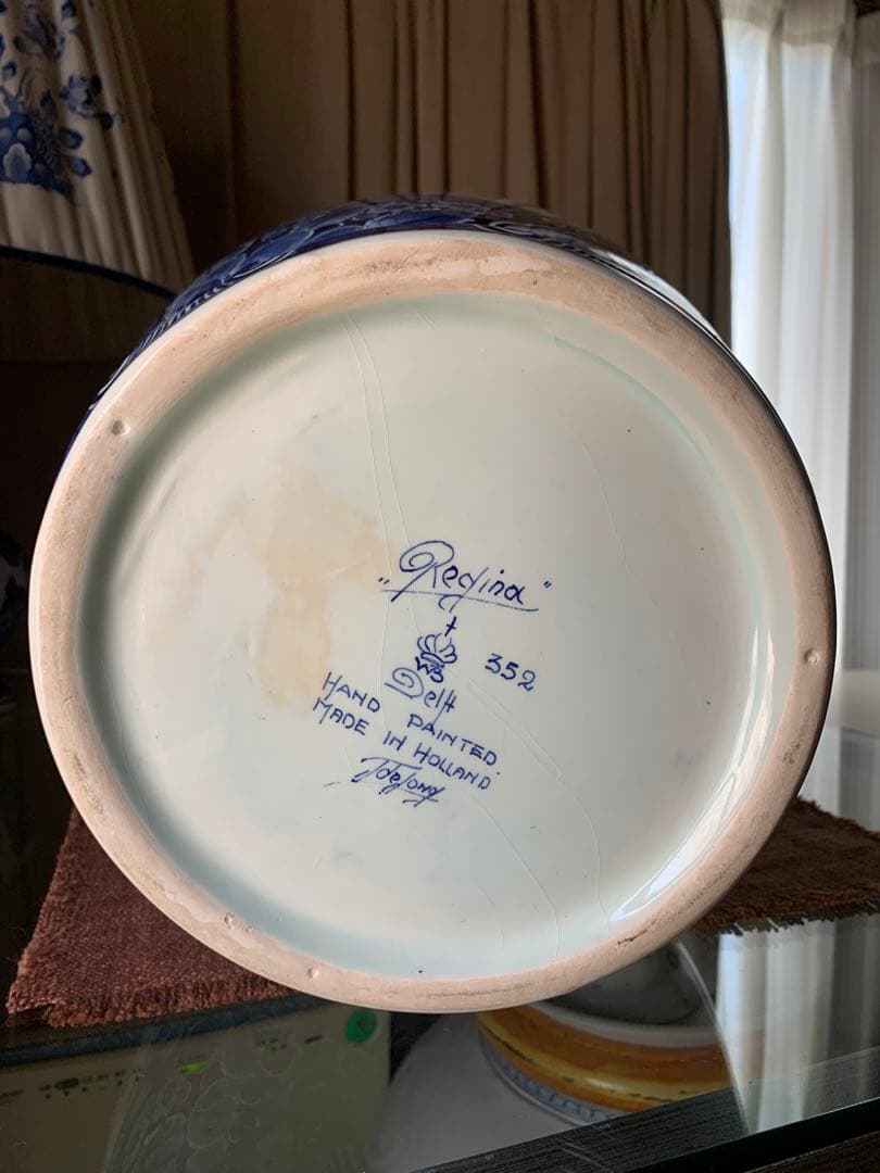 ロイヤルデルフト　破格！オランダのビンテージ超大型花瓶で細かく描き込まれた美術品