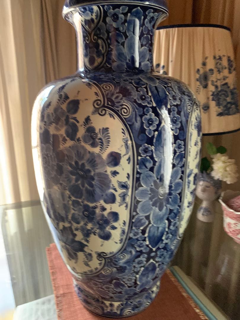 ロイヤルデルフト　破格！オランダのビンテージ超大型花瓶で細かく描き込まれた美術品
