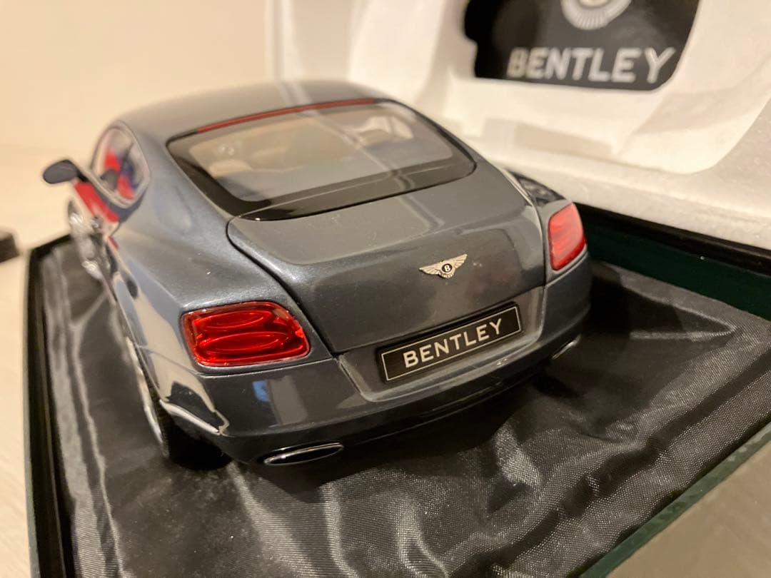 1/18 PMA ミニチャンプス ベントリー Continental GT
