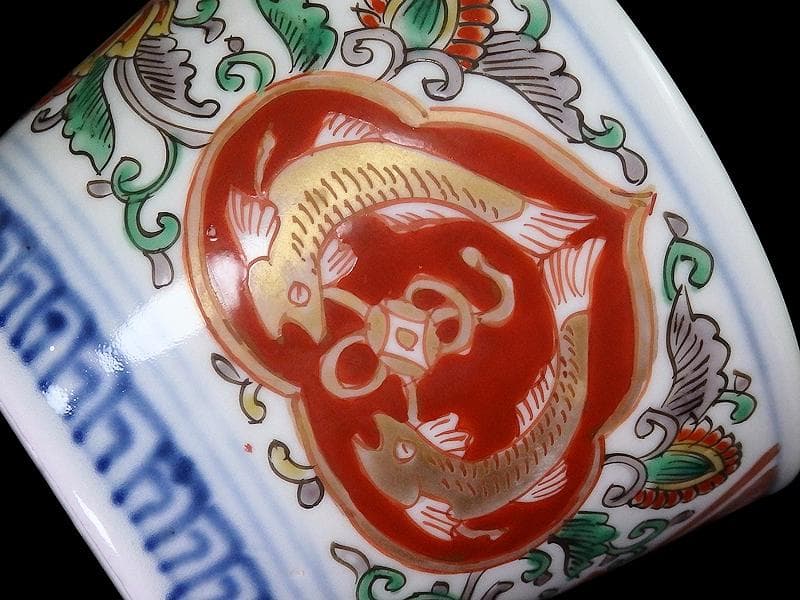 古伊万里　金襴手　双魚に花唐草の図　蕎麦猪口　E221AS-fbvn