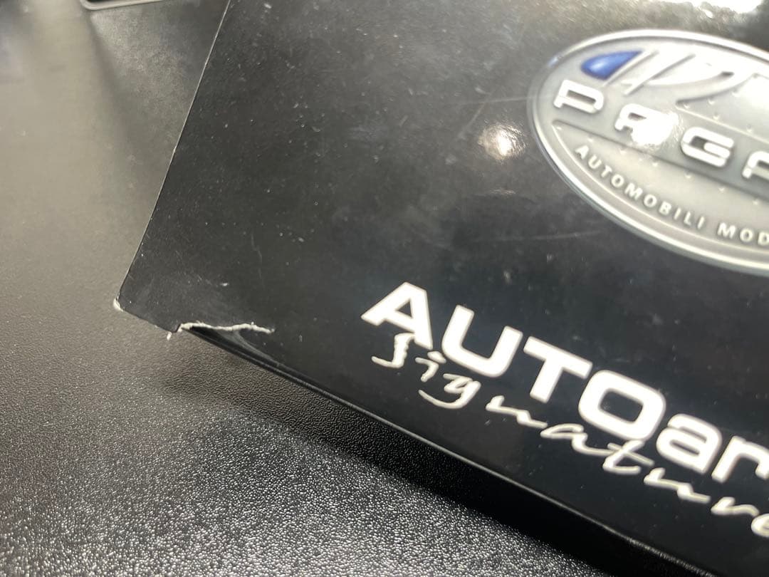 AUTOart(オートアート) 1/18パガーニ ゾンダ レボリューション