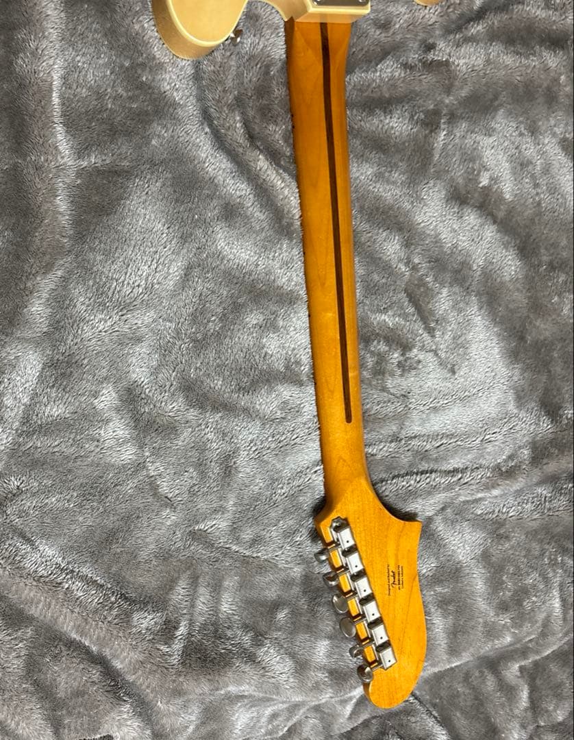 最終価格Squier Starcaster セミホロウボディ ギター