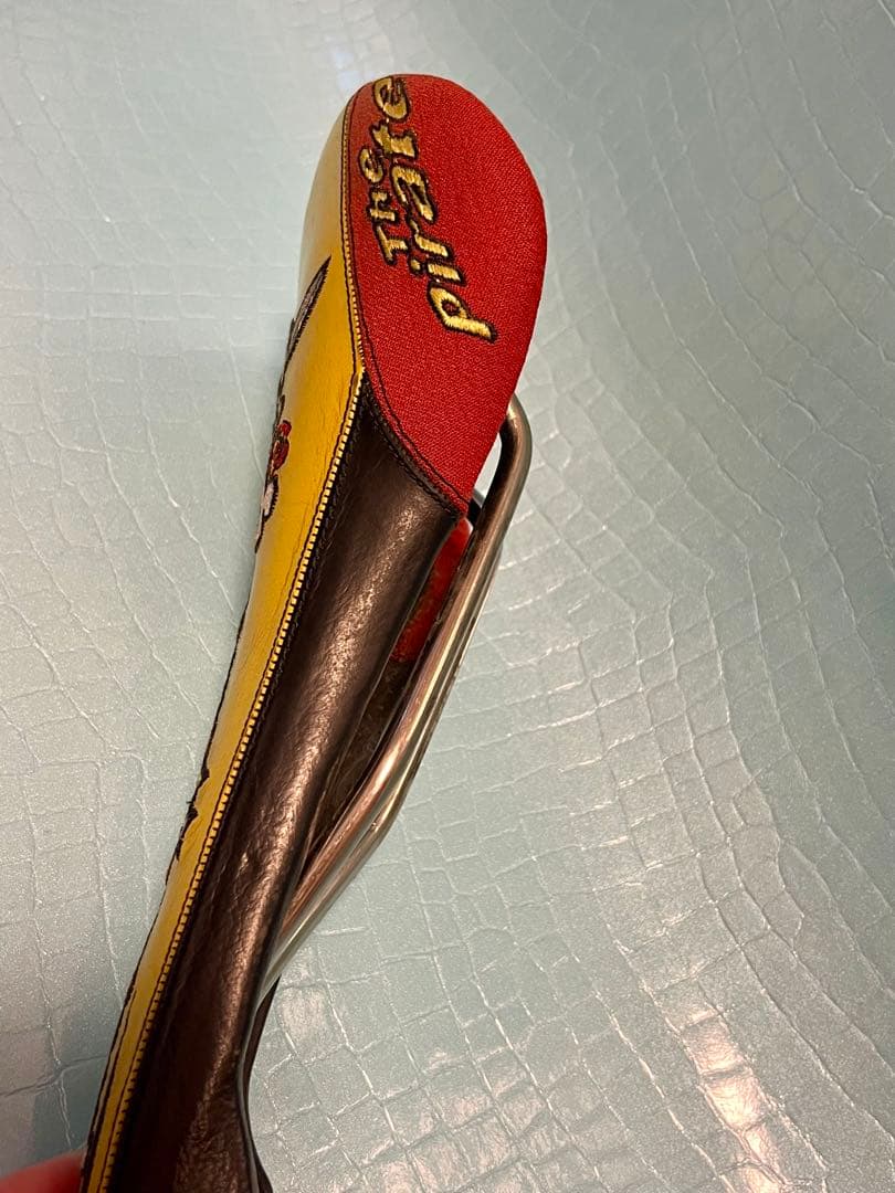 Marc Pantoja 海賊デザイン パンターニサドル