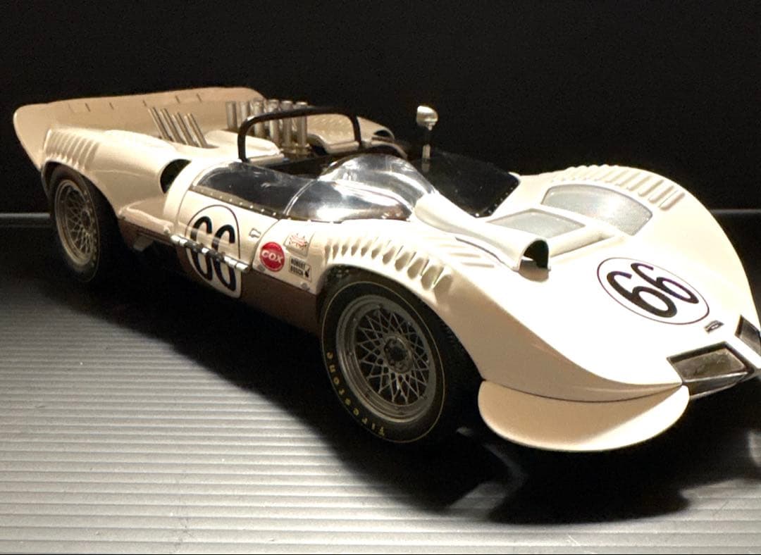 オートアート シャパラル2 スポーツレーサー 1/18