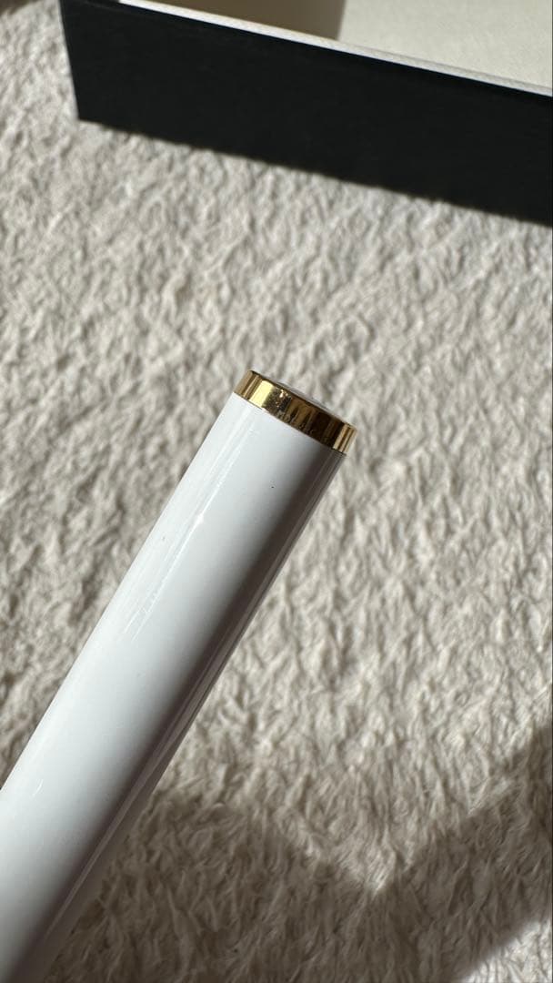 MONTBLANC ホワイトボールペン 箱付き 品の良い白×ゴールド本体