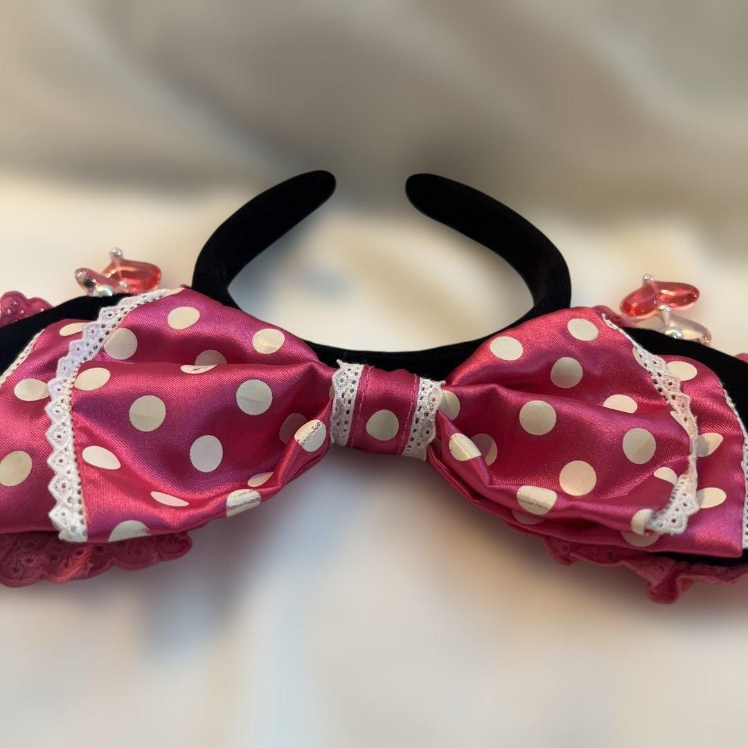 ディズニー　ミニー　水玉　ビーズ　カチューシャ　ピンク　イヤリング