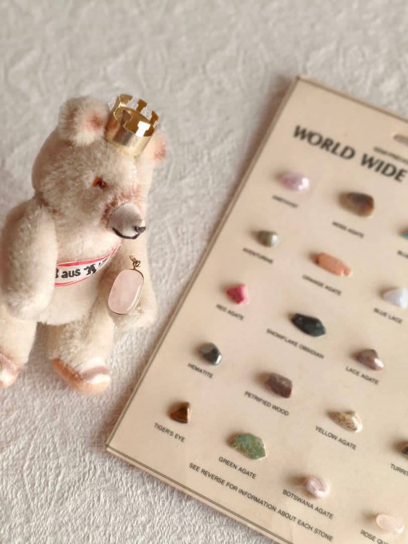 * vintage gemstones ꕥ 天然石たちの標本