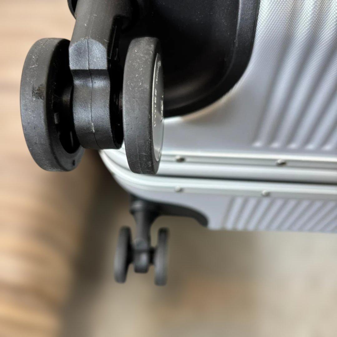 ◇ シルバースイスミリタリー Cタイプ 64L SM-C624 スーツケース