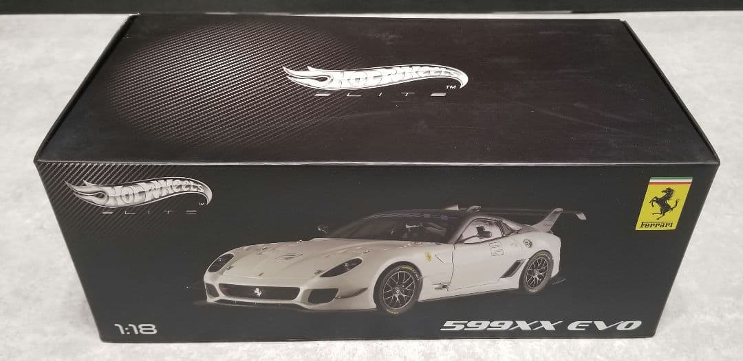 【レア美品】1/18 マテル エリート フェラーリ 599XX EVO