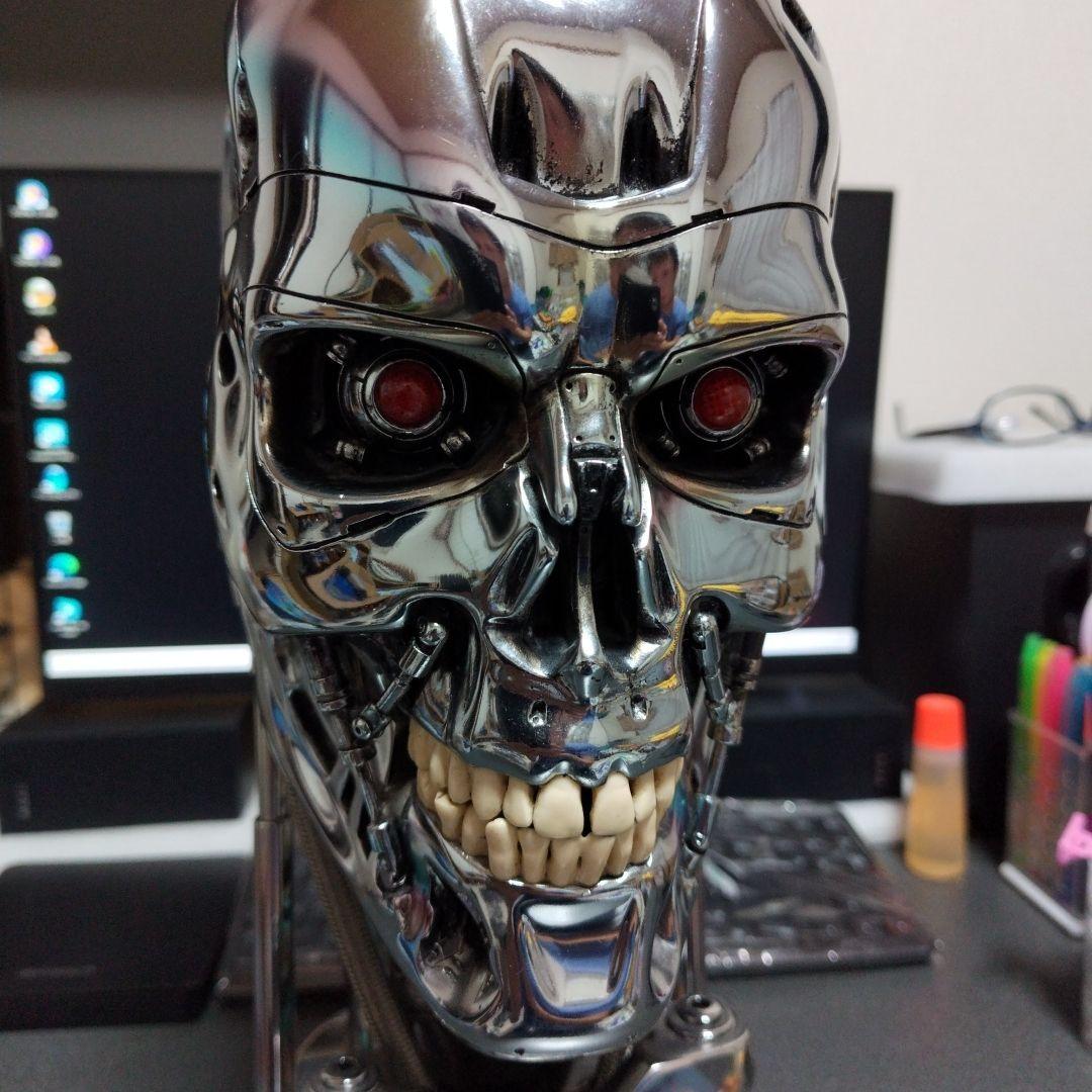 サイドショウ　ターミネーター2　T-800　エンドスケルトン1/1ヘッドレプリカ