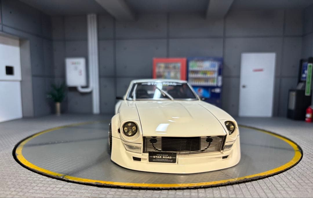 1/18 イグニッションモデル　日産フェアレディZ スターシャーク深リムカスタム
