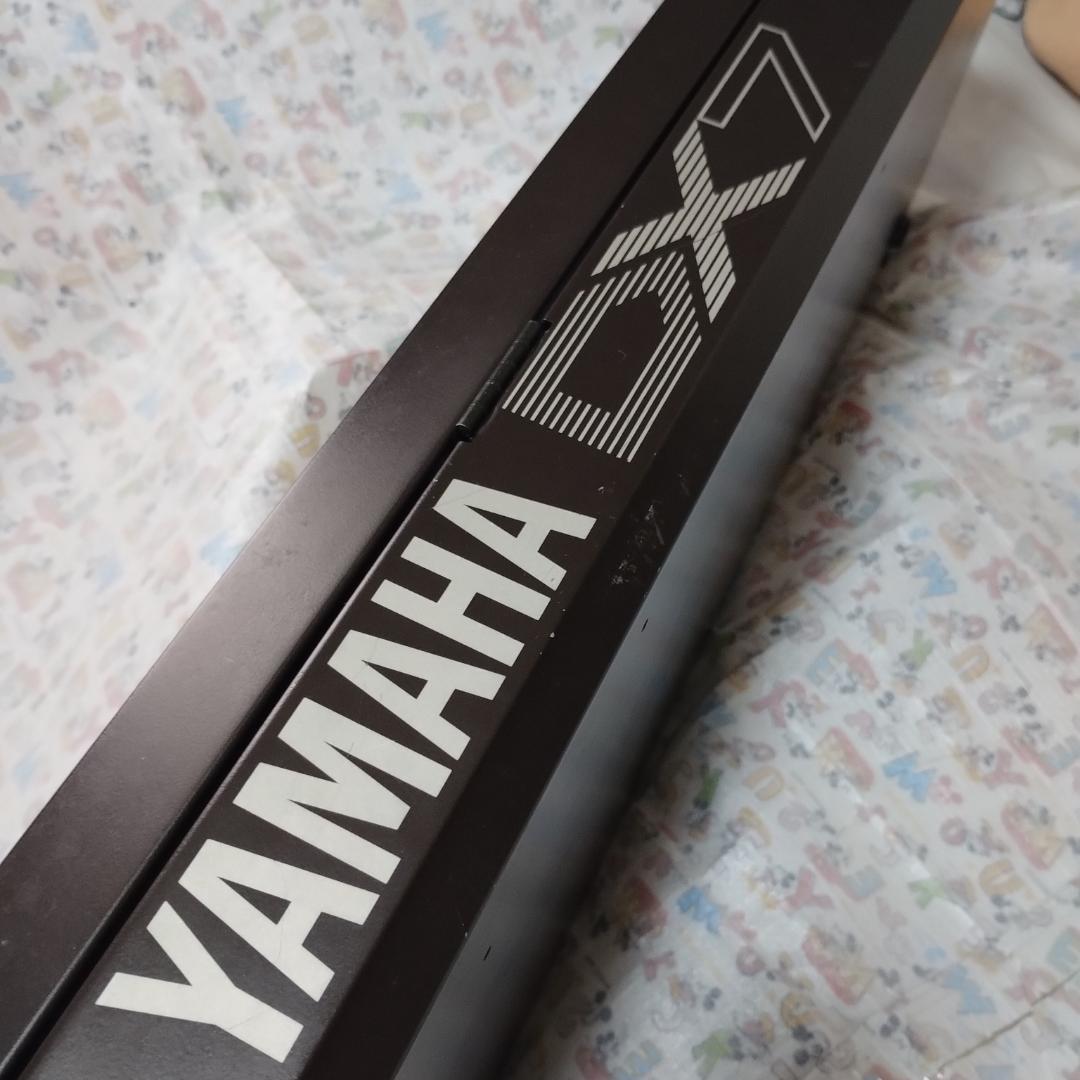 YAMAHA「 DX7 」 FM音源搭載デジタルシンセサイザー