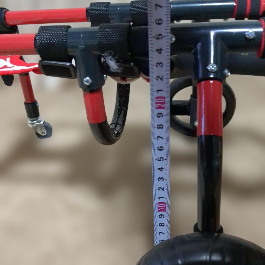 ワンちゃん4輪　リハビリ　食事補助　犬用車椅子　介護　犬の歩行器