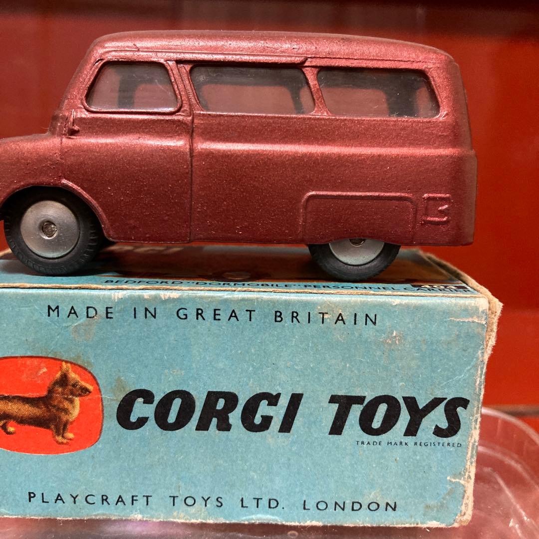 Corgi Toys 404 Bedford Dormobile ミニカー