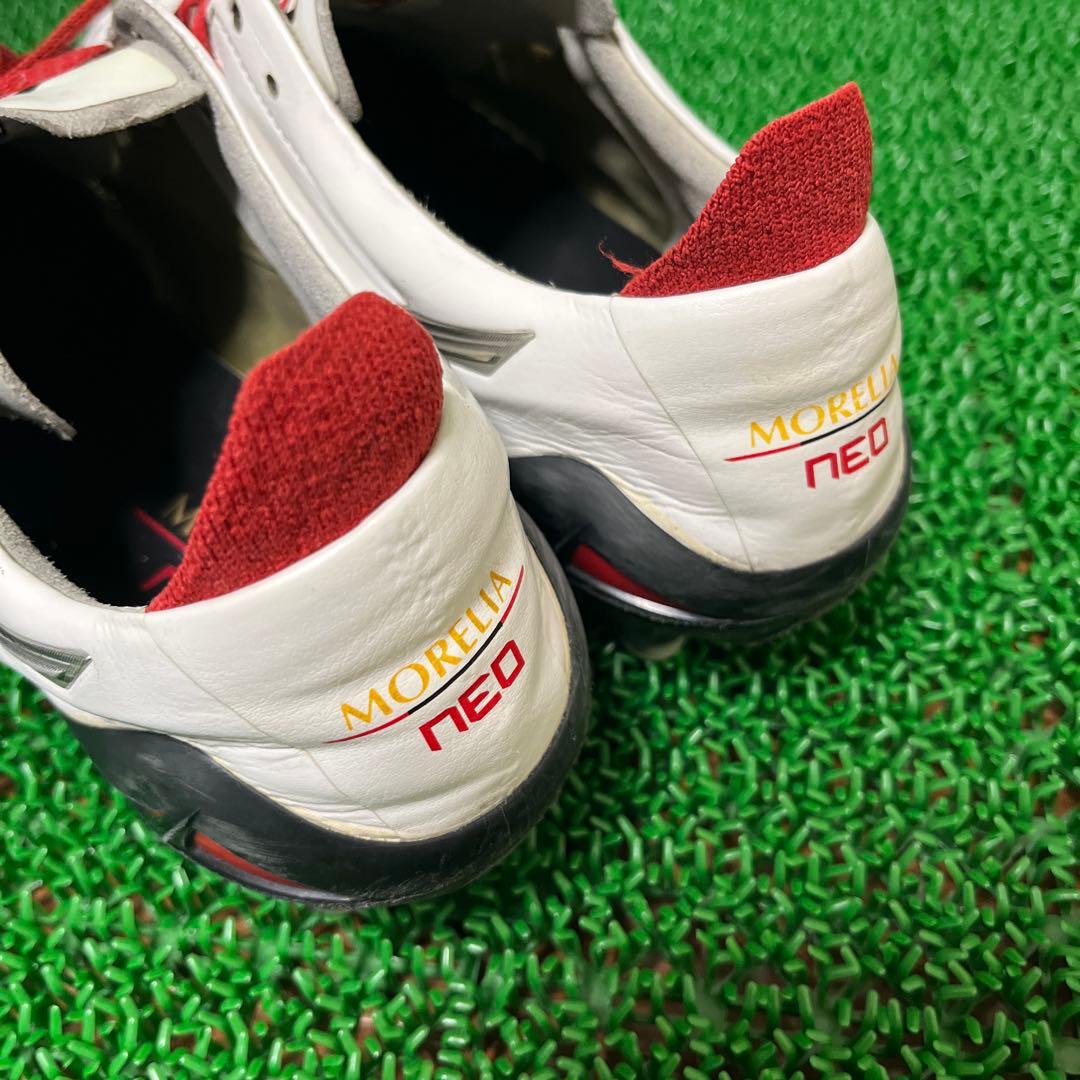 ミズノ サッカースパイク モレリア NEO 4 JAPAN(ホワイト×ブラック)