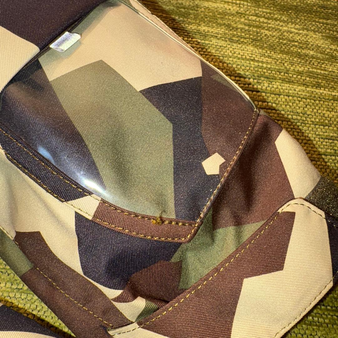 超美品　DESCENTE ヒートナビ 子供用スキーウェア 上下セット 130