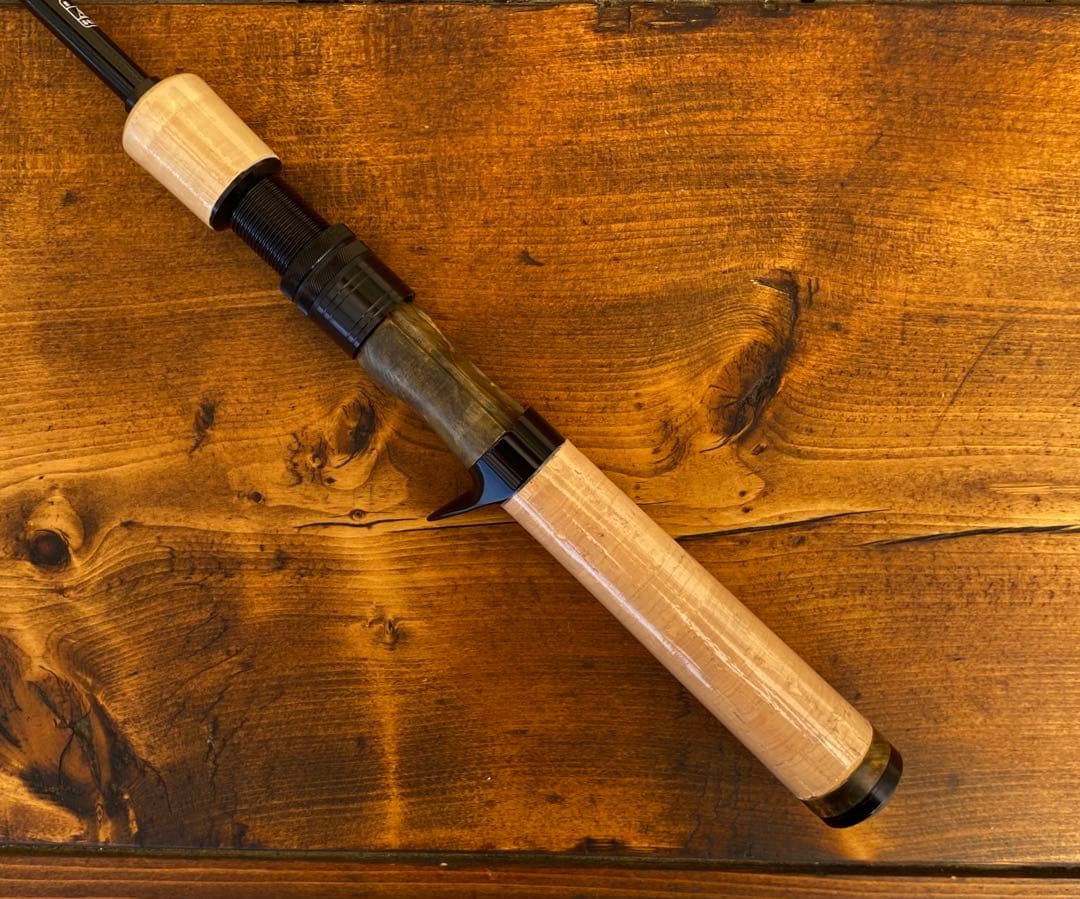 トラウトロッド　5ft9inch テレスコロッド　渓流釣り　天然木グリップ