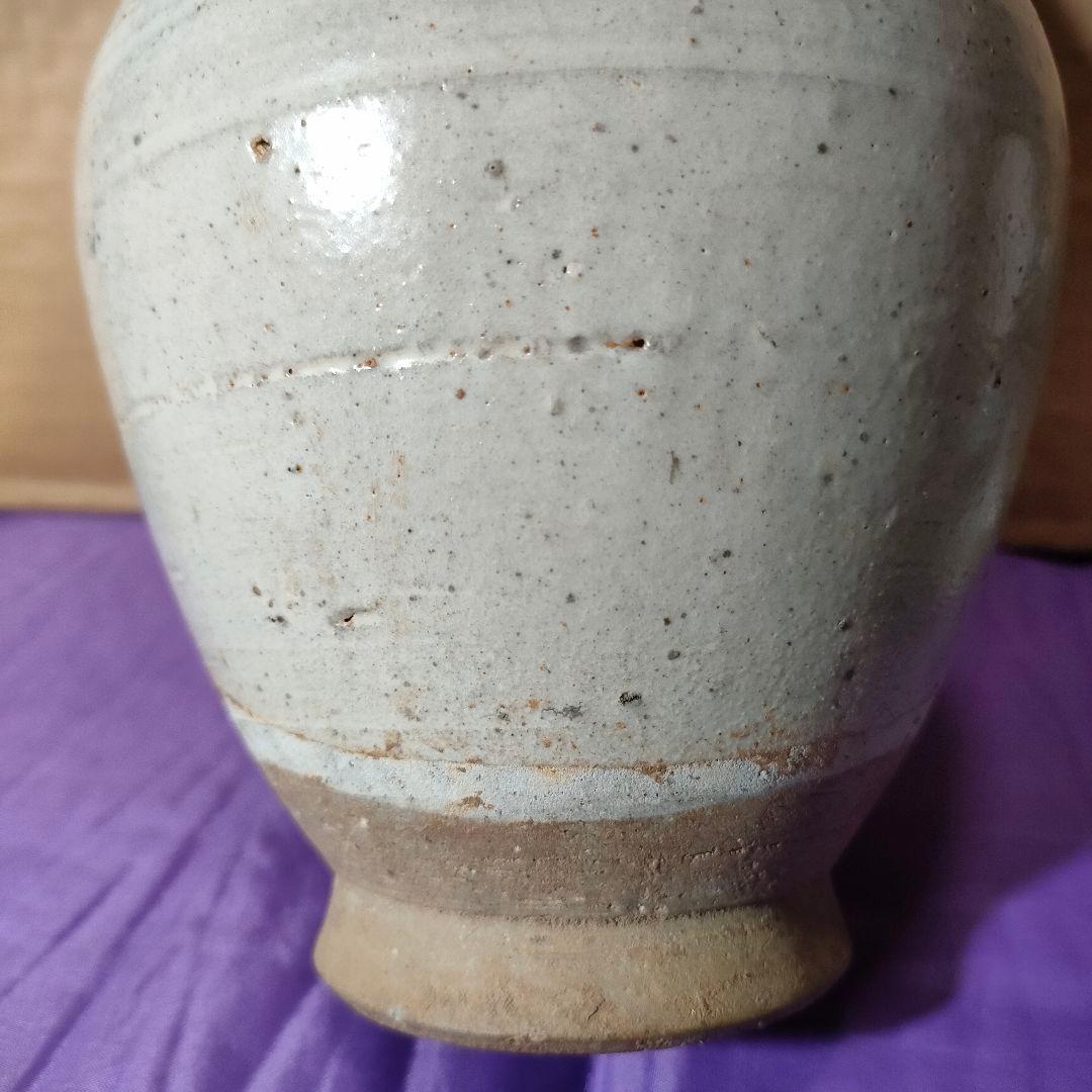 白磁ニ耳壺　中国南方　唐白