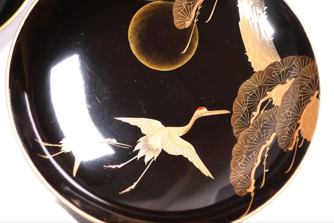 【CM376】大正期 月と松 飛翔鶴 金蒔絵 欅地溜塗 黒塗 椀二客 木製漆器