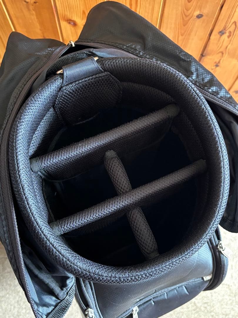 ゴルフバッグ　キャディバッグ　adidas