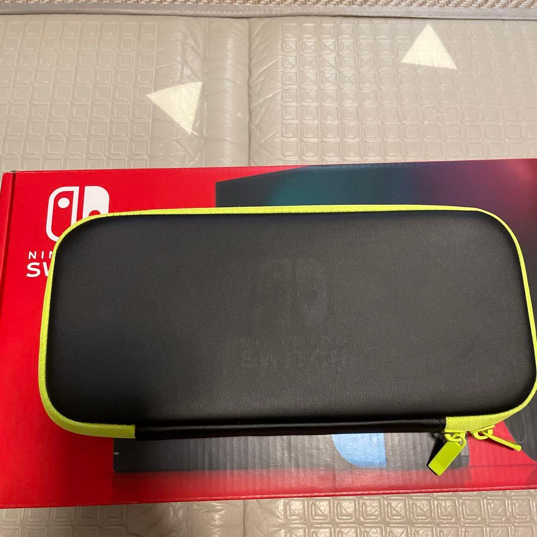 Nintendo Switch 本体　バッテリー持続時間が長くなったモデル