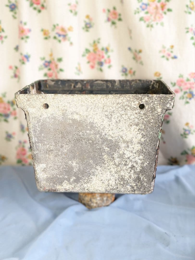 イギリス アンティーク アルミ製 壁掛けプランター 植木鉢 ドレインホッパー