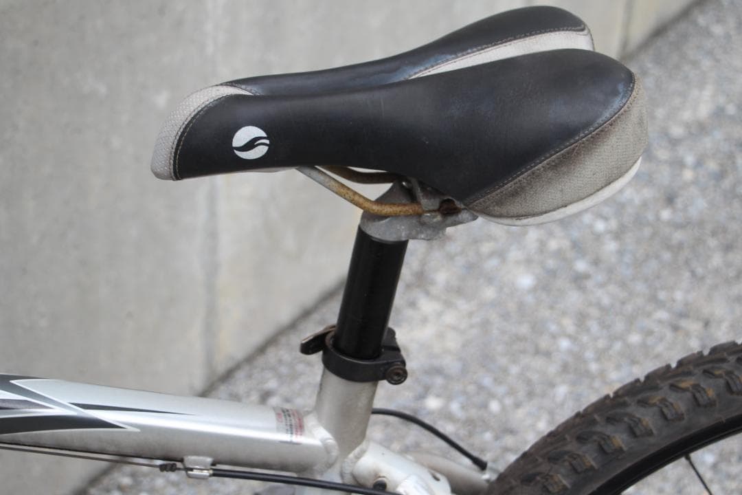 引き取り限定♪GIANT♪ROCK5500♪前後ディスクブレーキ♪ジャイアント♪